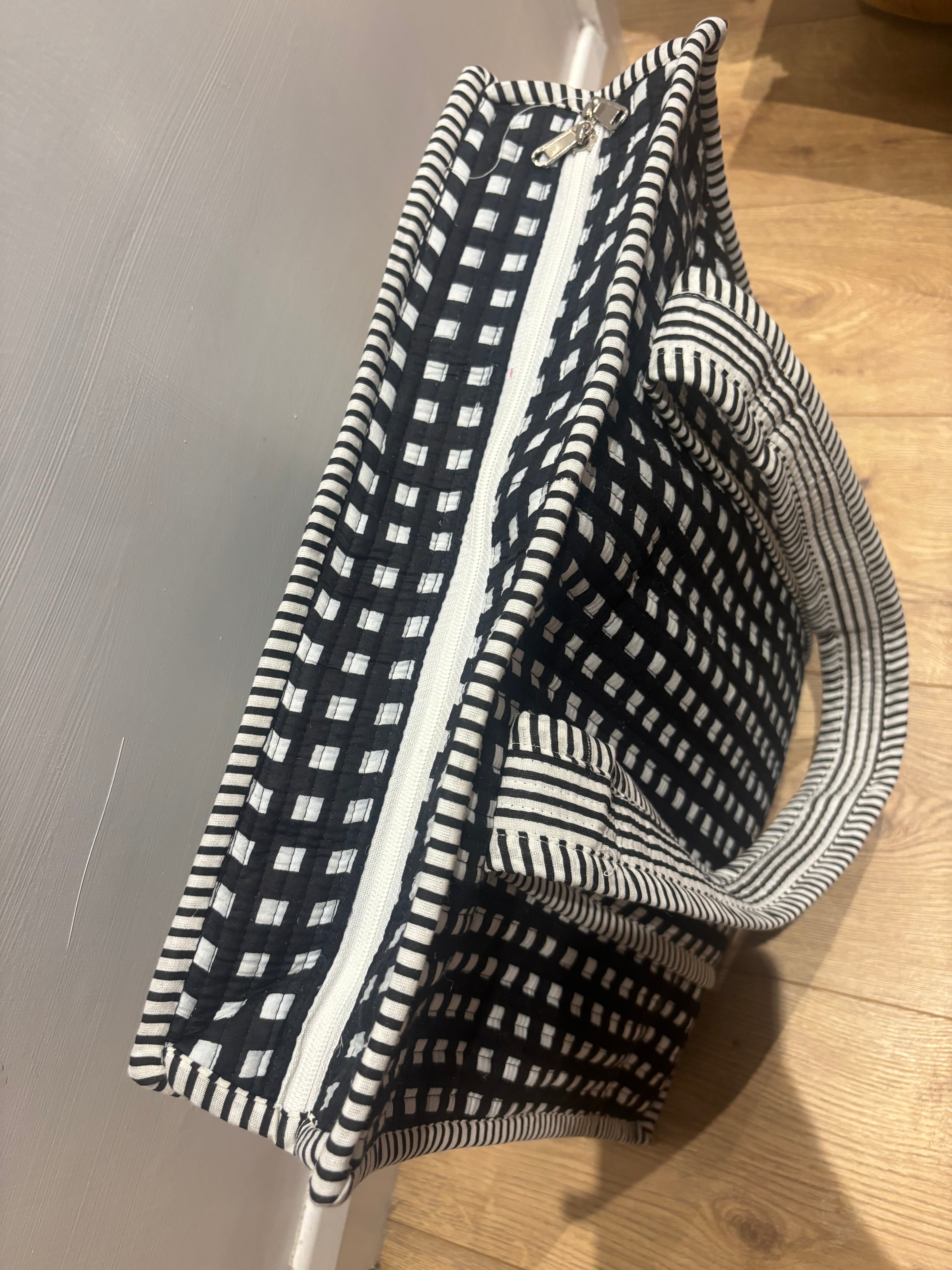 Black and white large tote bag