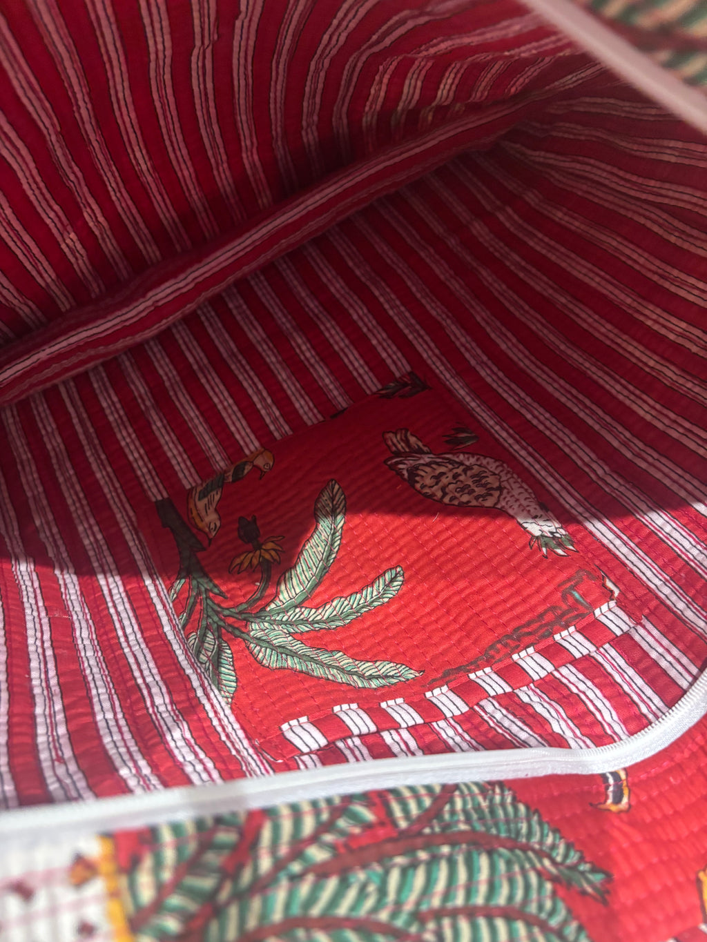 Red tropical large tote bag