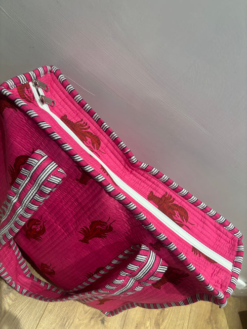 Dark pink lobster large tote bag